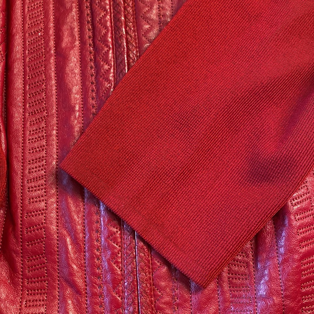 Peter Nygard Red Leather/Knit Jacket, - Picture 8 of 10